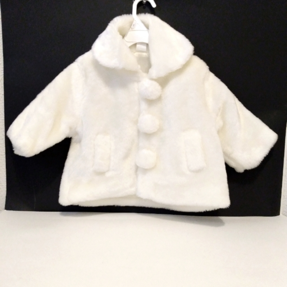 Rafael White Faux Fur Pockets Lined Coat sz 2